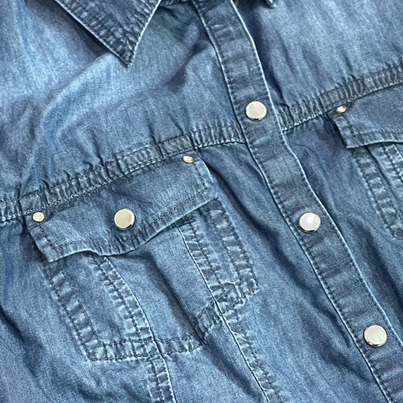 WHBM Denim Look Top - Picture 5 of 8